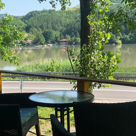 公寓 Glamping Jezero