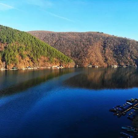 Glamping Jezero * Τσάτσακ