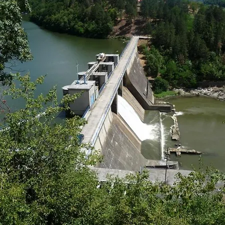 Glamping Jezero Τσάτσακ