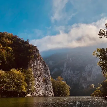Glamping Jezero Apartment Cacak